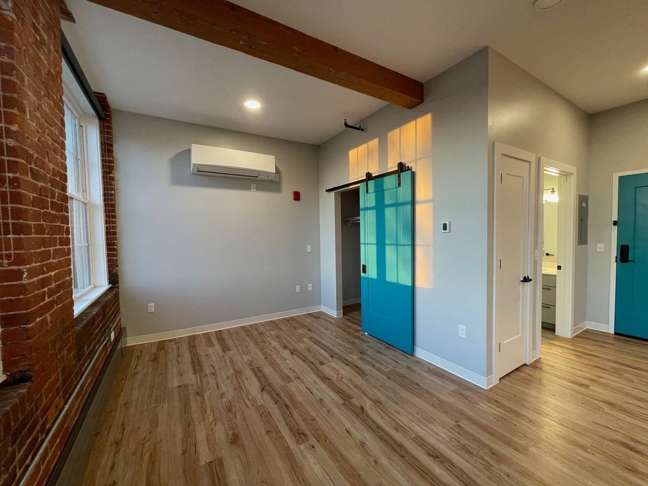 The Factory on Willow - Photo 4 of 50