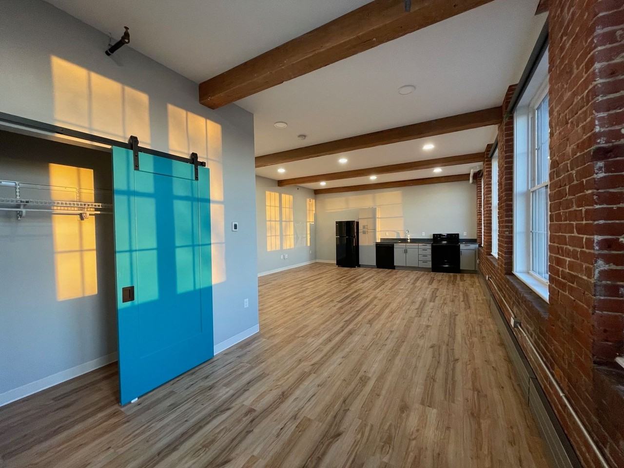 The Factory on Willow - Photo 5 of 50