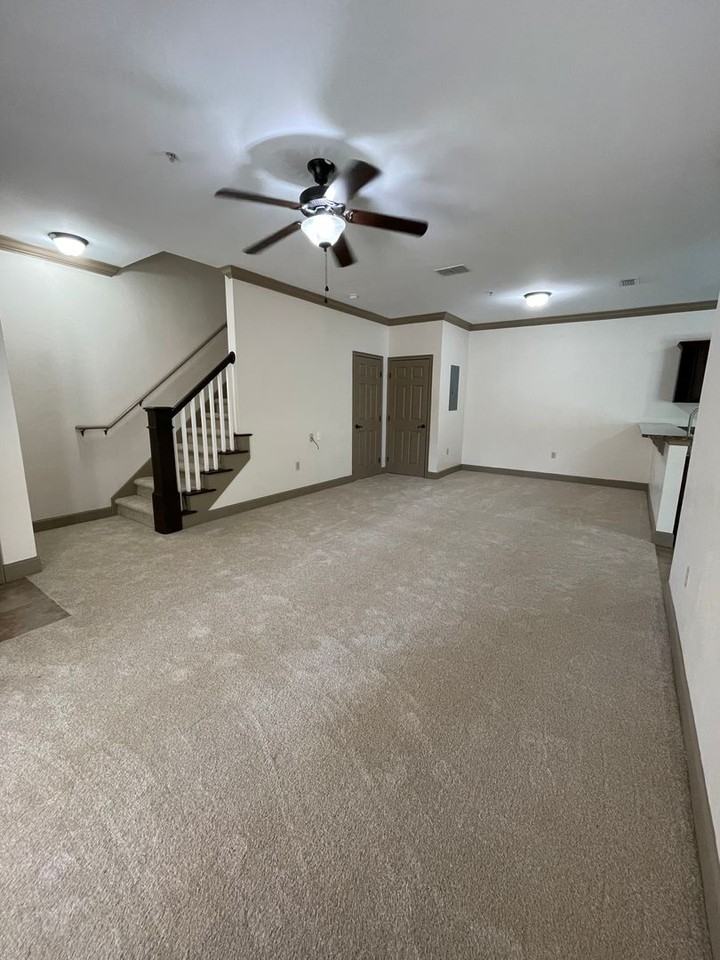 Woodbury Row - Photo 3 of 41