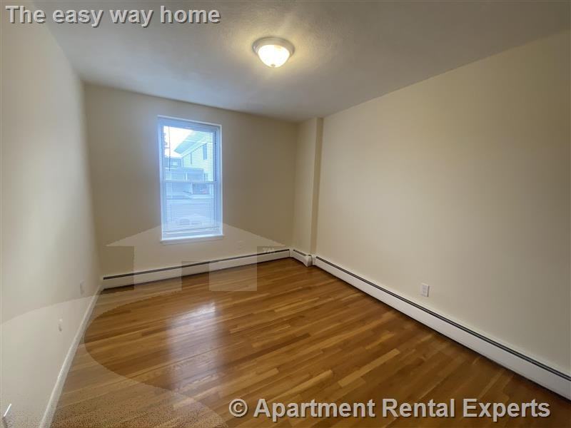 180 N Beacon St #3 - Photo 2 of 7