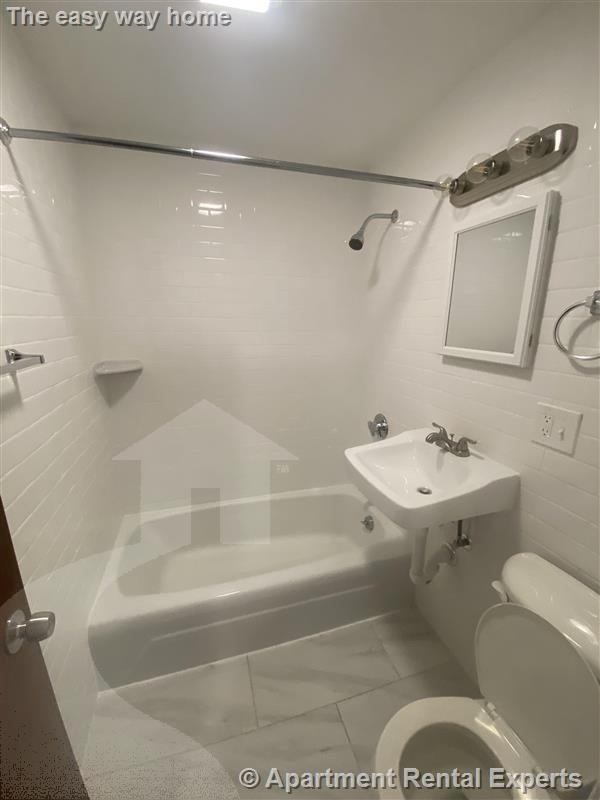 180 N Beacon St #3 - Photo 4 of 7