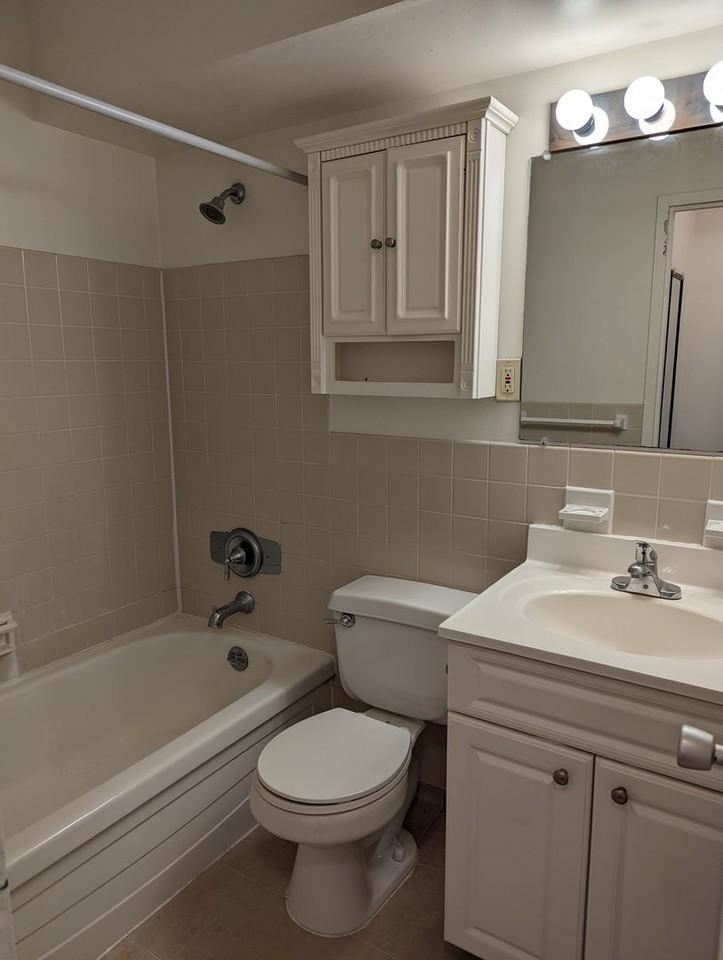 BostonView Apartments - Photo 4 of 14