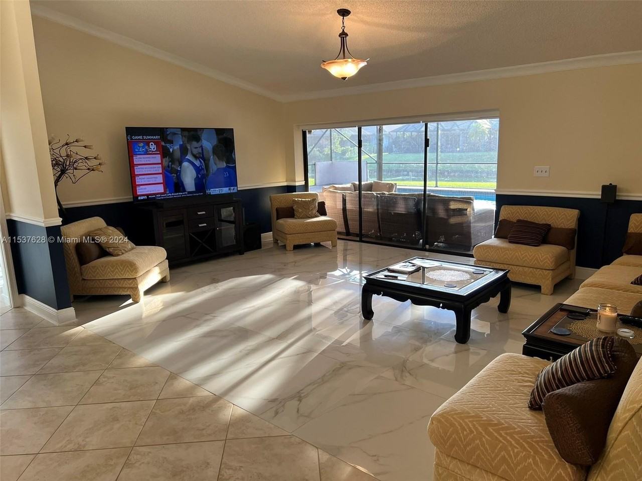 1000 Nw 113th Way - Photo 3 of 8
