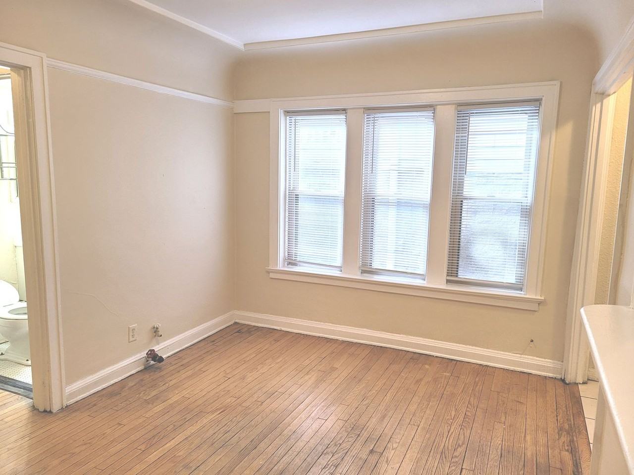 1527 Marshall - Photo 3 of 50