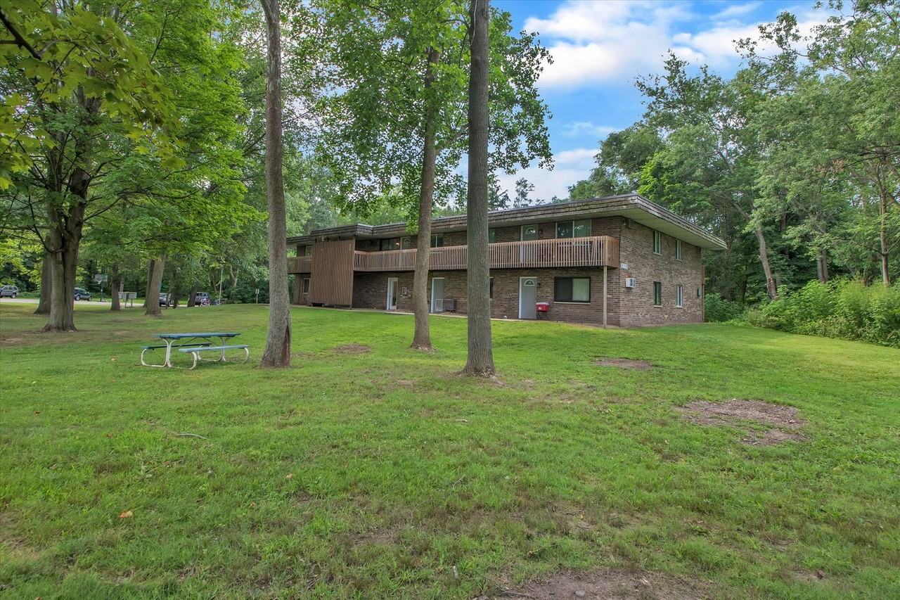 Birchwood Apartments (BW Apartments LLC) - Photo 3 of 21