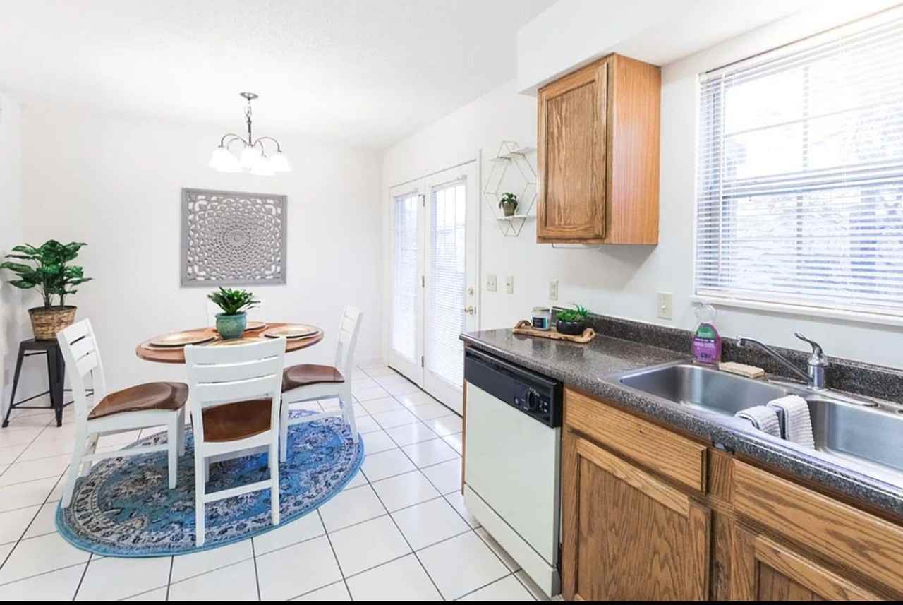 Dominion Townhomes for Rent - Photo 6 of 12