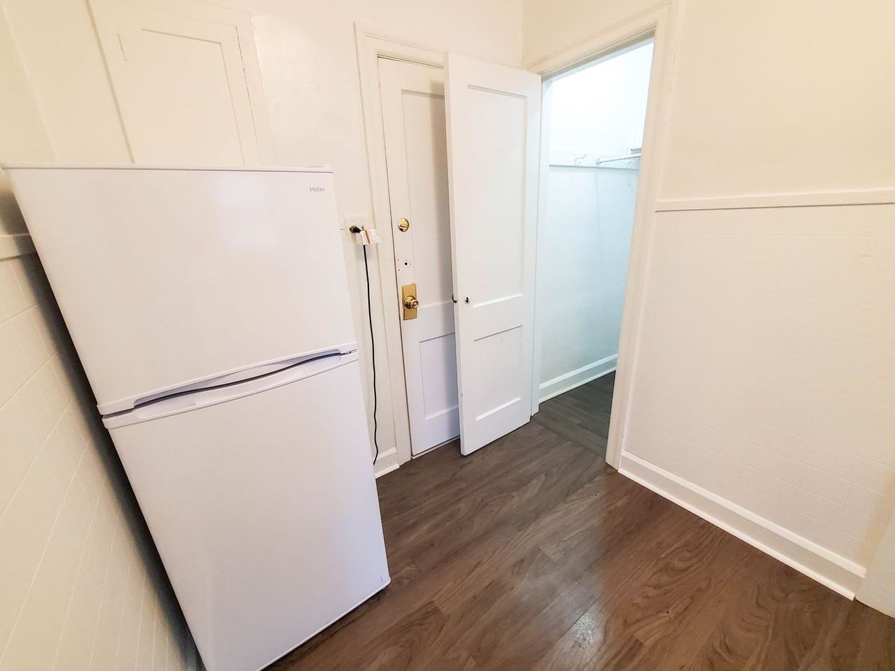 238w8th - Photo 5 of 25