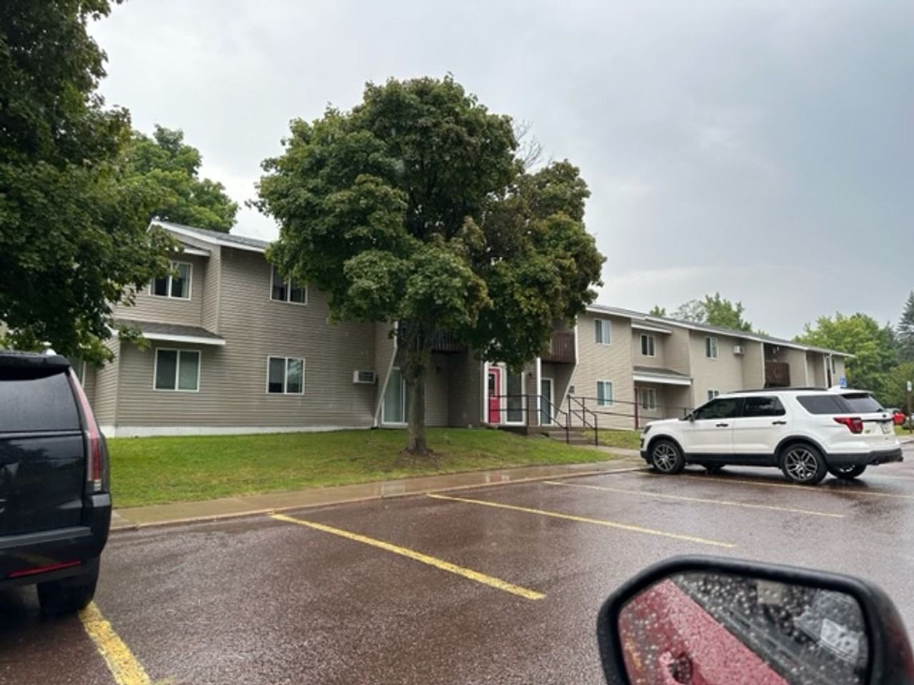 White Oak Apartments - Photo 3 of 50