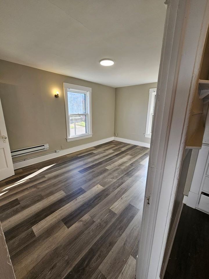 936 Harrison - Photo 2 of 8