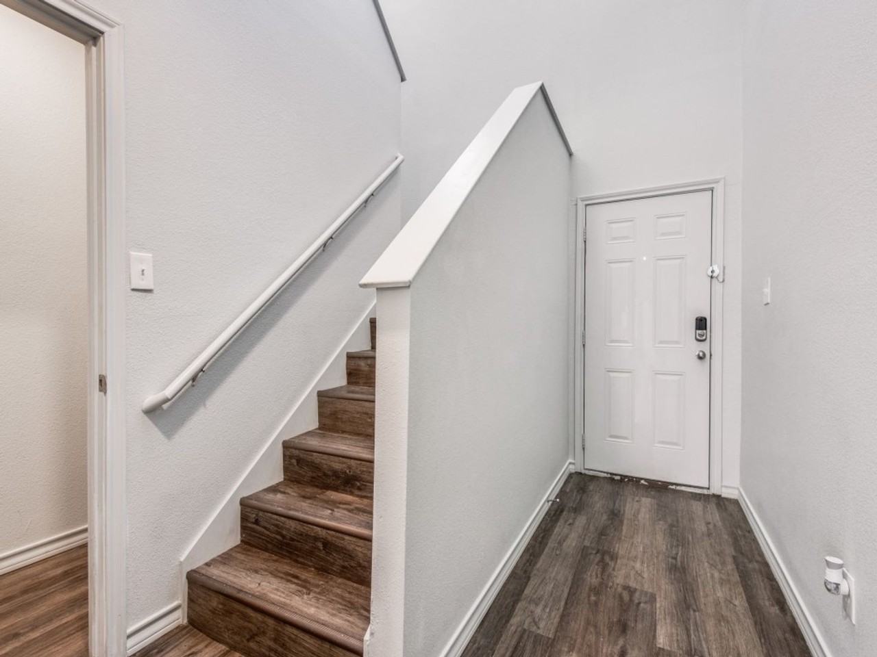 1948-1950 Melrose Street - Photo 3 of 24