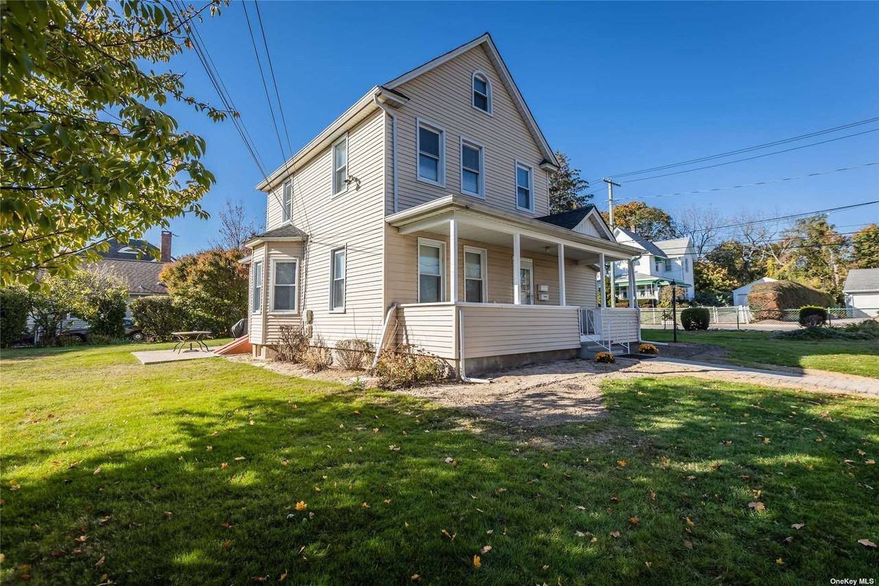 58 Henry St - Photo 2 of 15