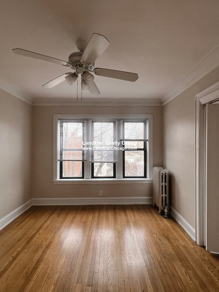 2419 W Sunnyside Ave #2 - Photo 2 of 15