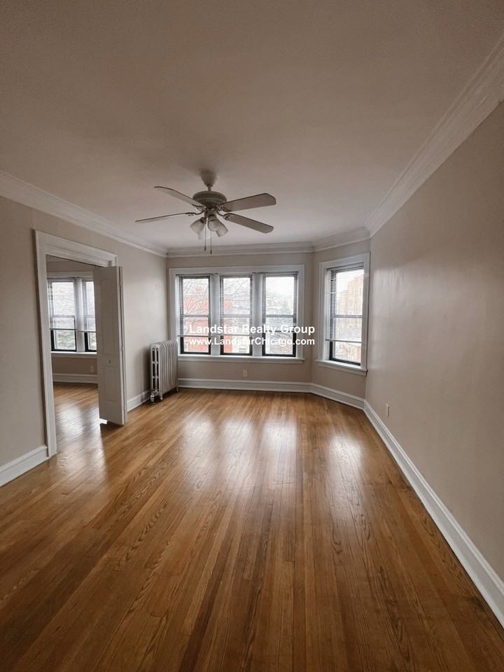 2419 W Sunnyside Ave #2 - Photo 5 of 15