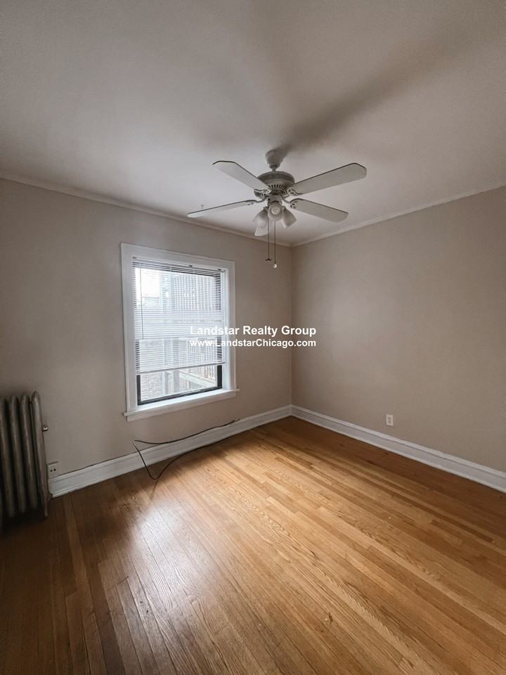 2419 W Sunnyside Ave #2 - Photo 6 of 15