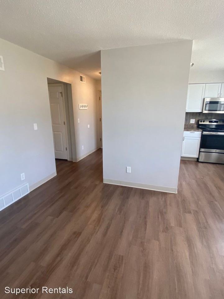 404 Melody Lane - Photo 2 of 7