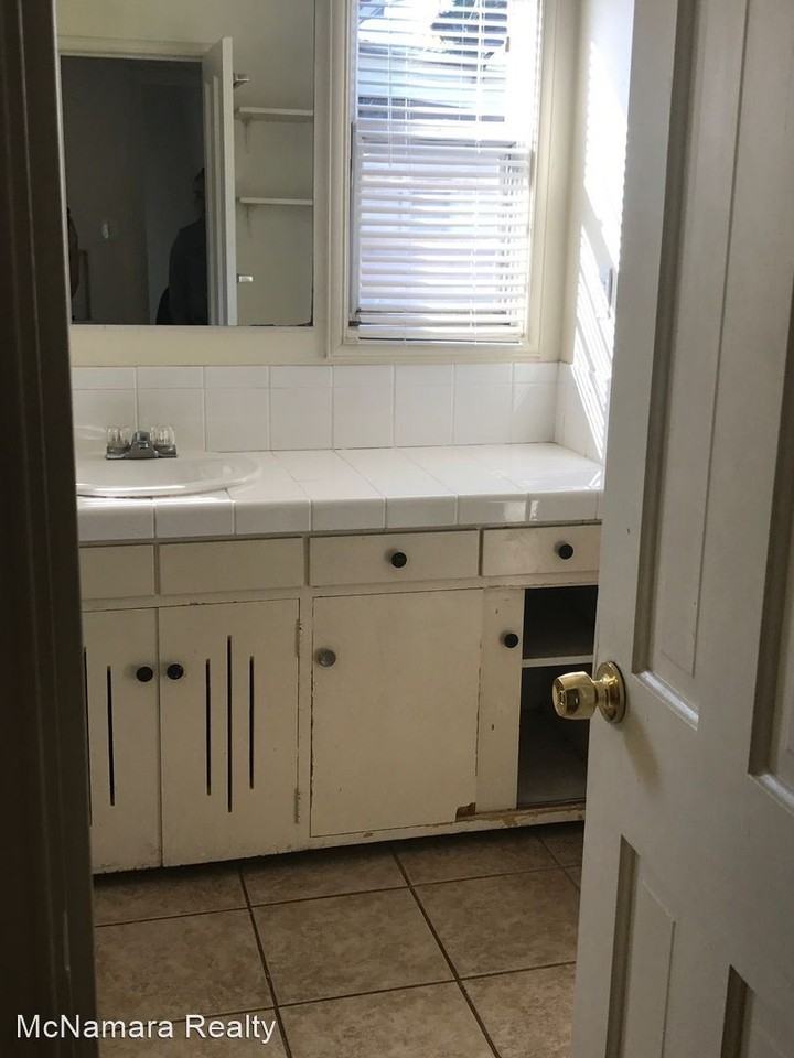 451 N Chorro St - Photo 2 of 14