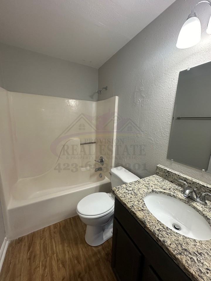 733 20th St Se - Photo 6 of 7