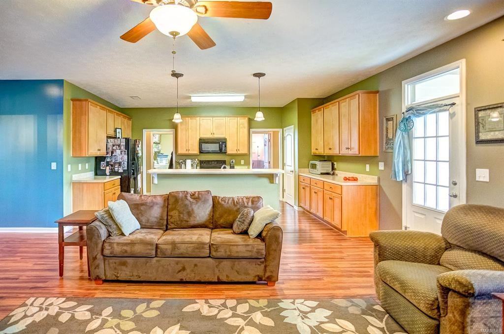 4272 Abbotts Walk - Photo 4 of 12