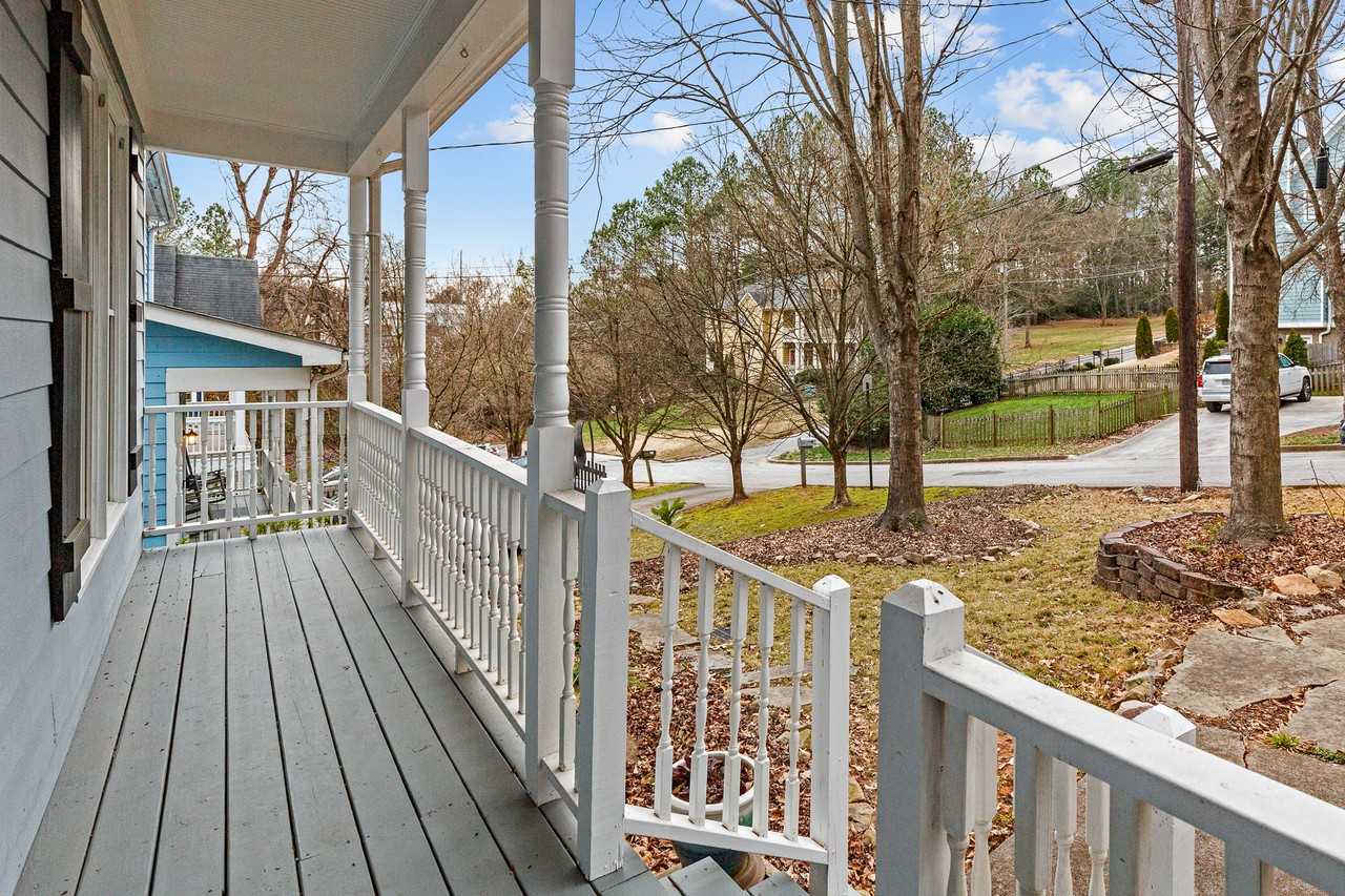 933 Tilden St Nw - Photo 3 of 34