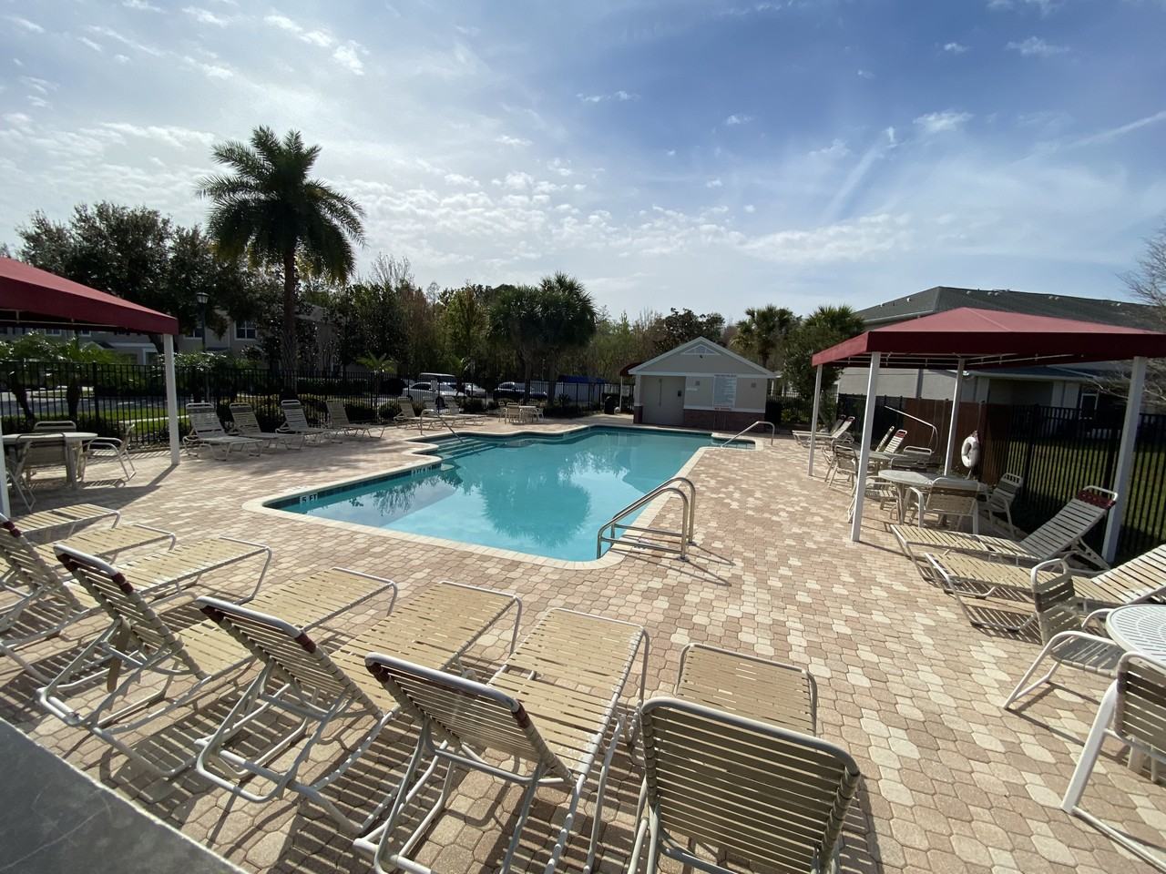 16326 Swan View Cir - Photo 3 of 27