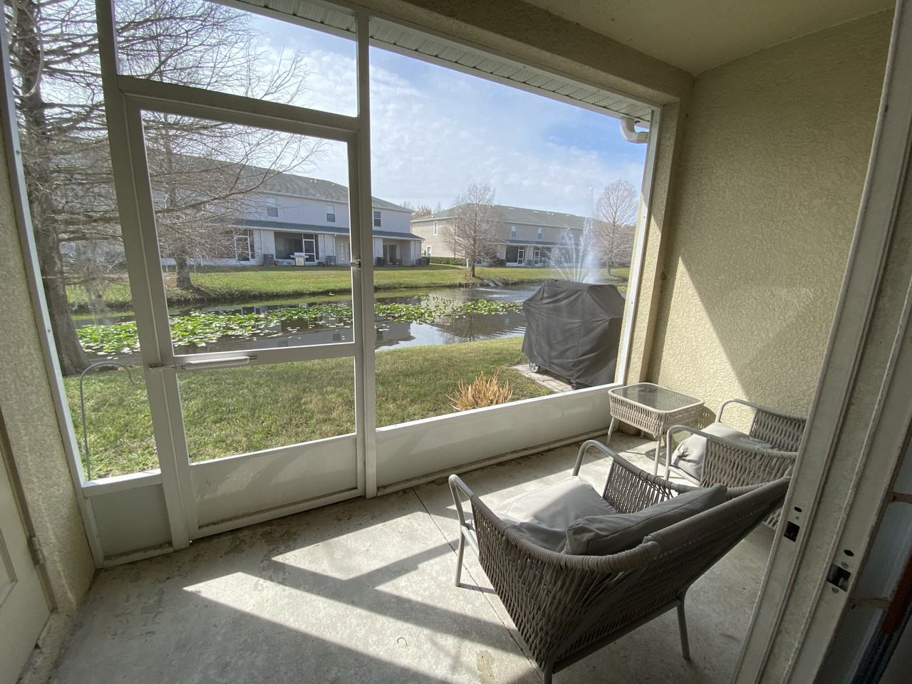 16326 Swan View Cir - Photo 4 of 27