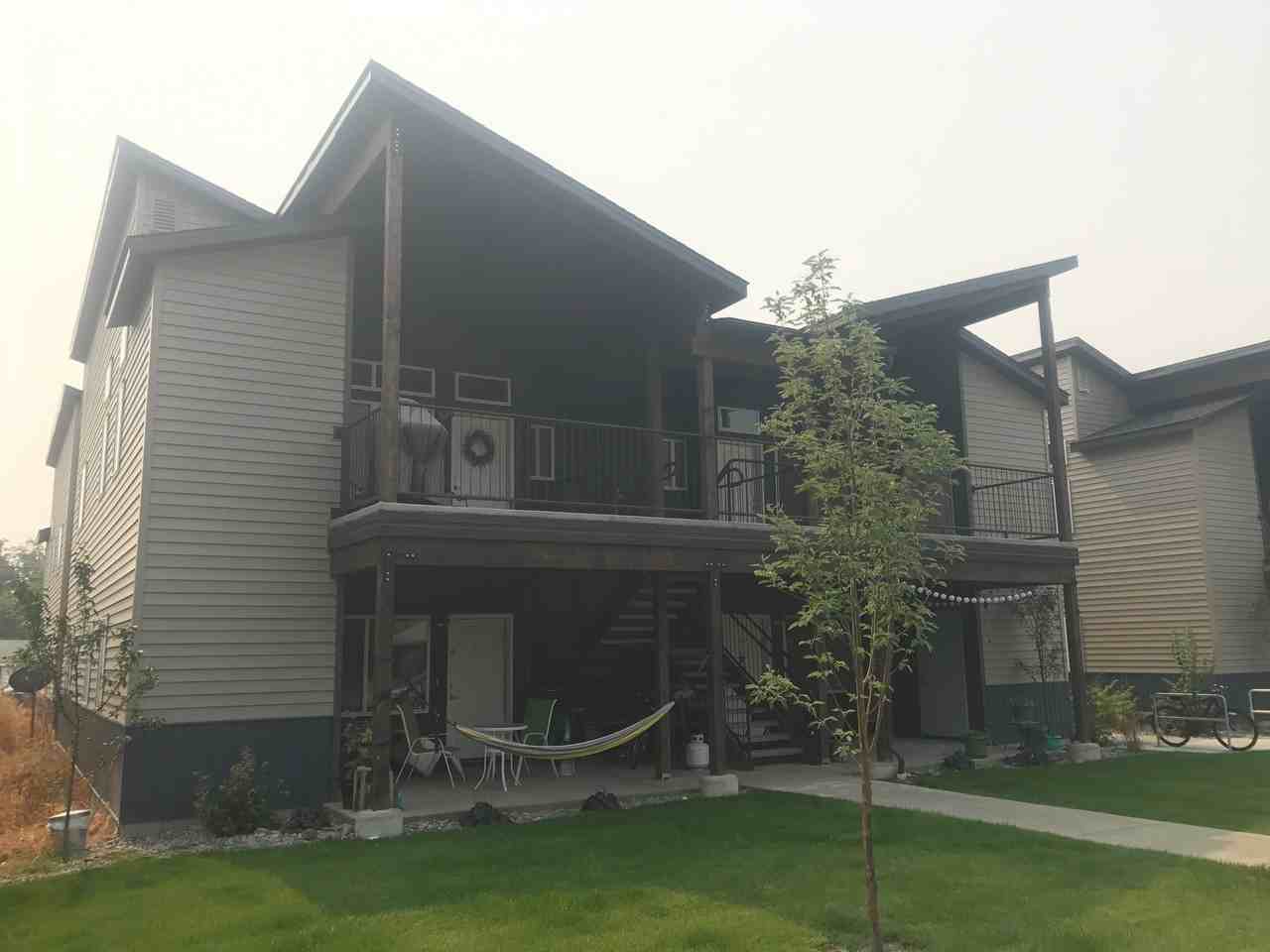 813 Charlo St - Photo 2 of 9