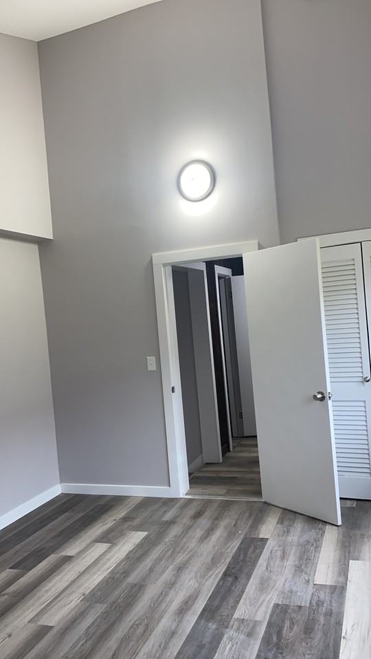 126 Jamesville Ave - Photo 4 of 8