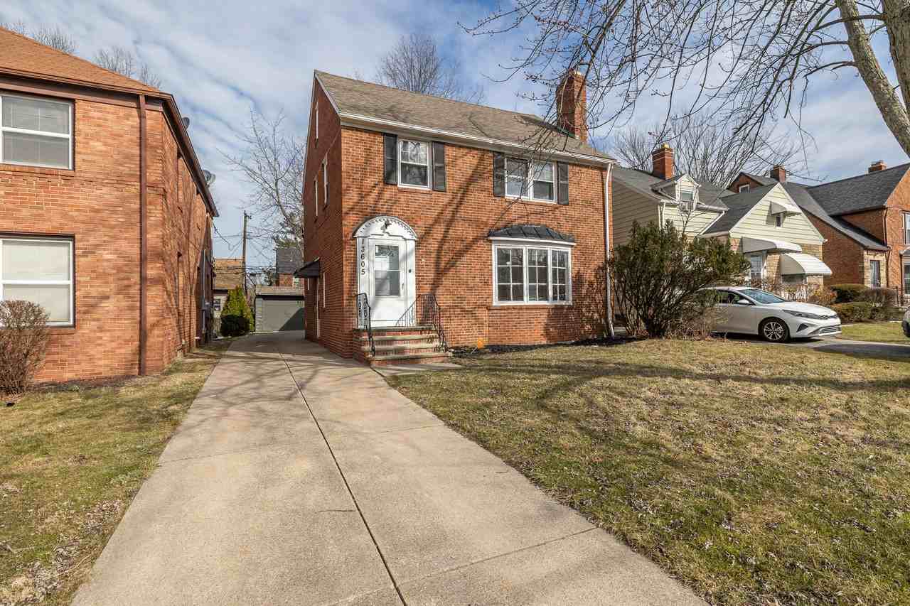 13605 Cedar Rd - Photo 2 of 44