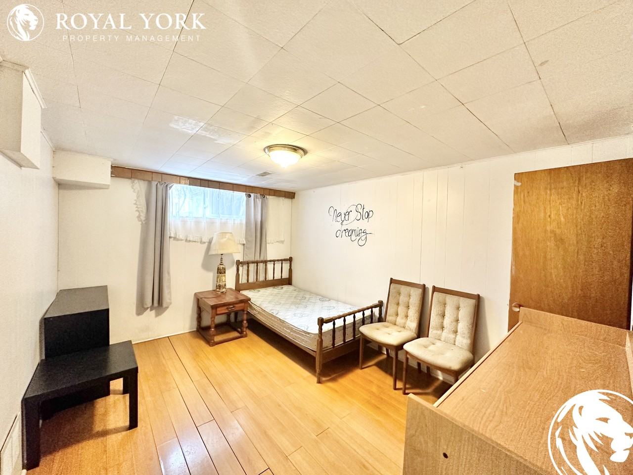 222 Warfield Drive, North York, Ontario M2J 3S3 Apartments 22