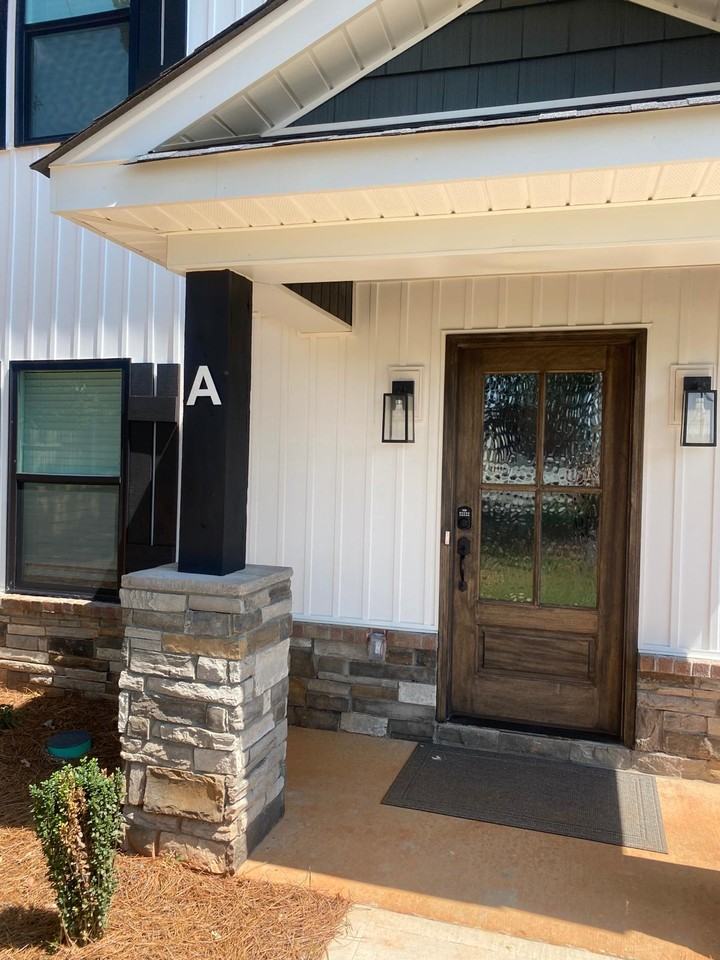 207 Potts Street #1 - Photo 2 of 13