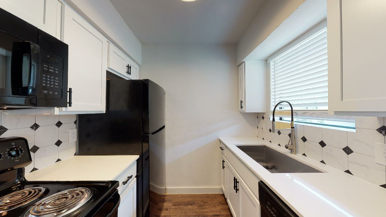 Pavilion at Bishop Ridge - Photo 3 of 36