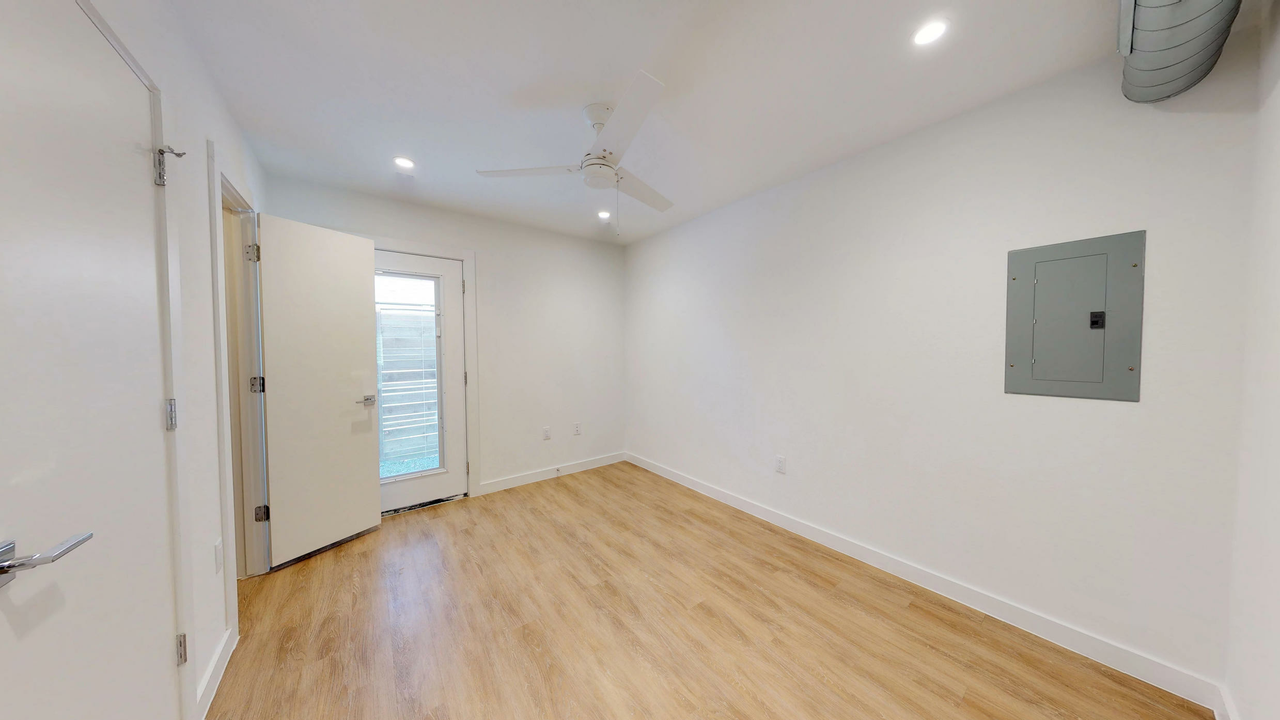 The District - Photo 5 of 34