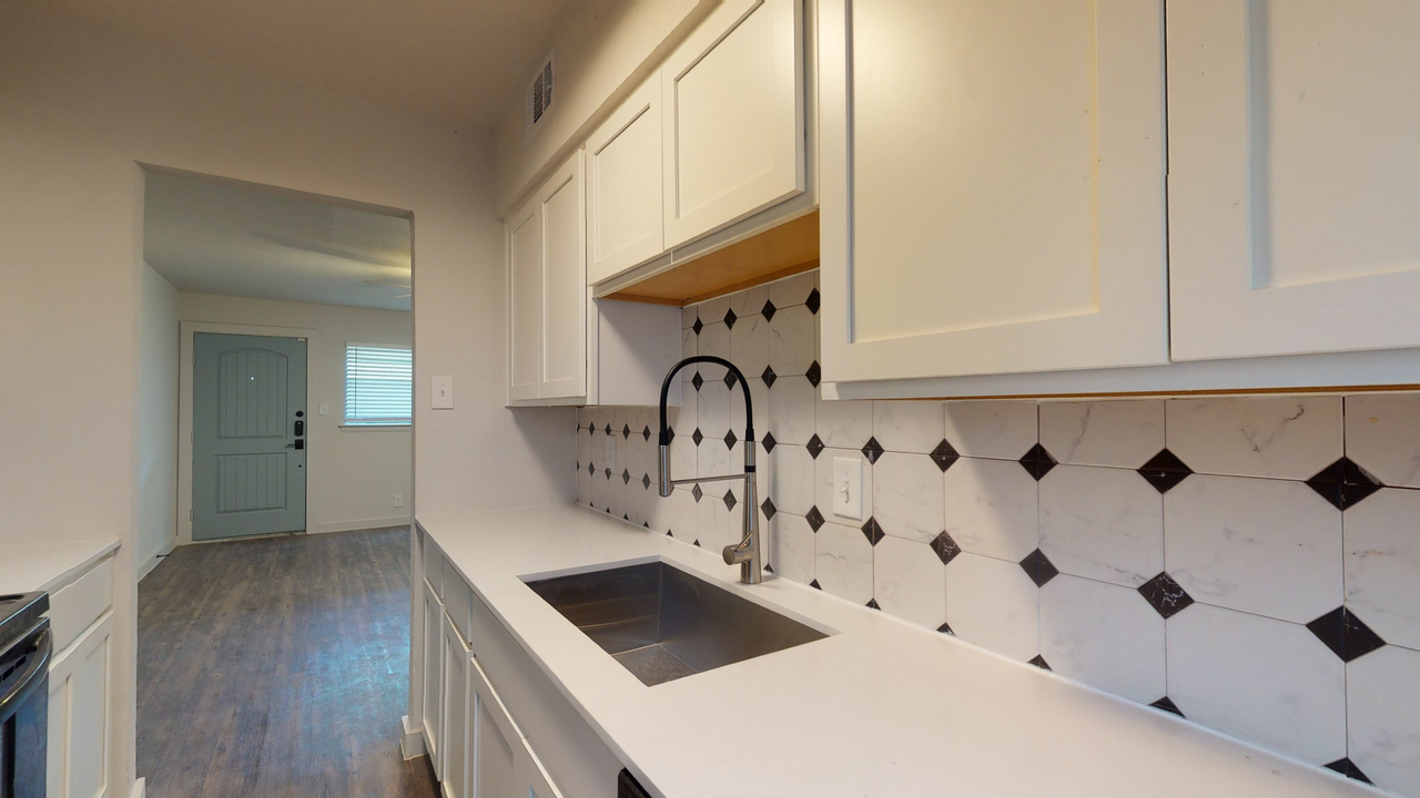 Pergola at Bishop Ridge - Photo 7 of 22