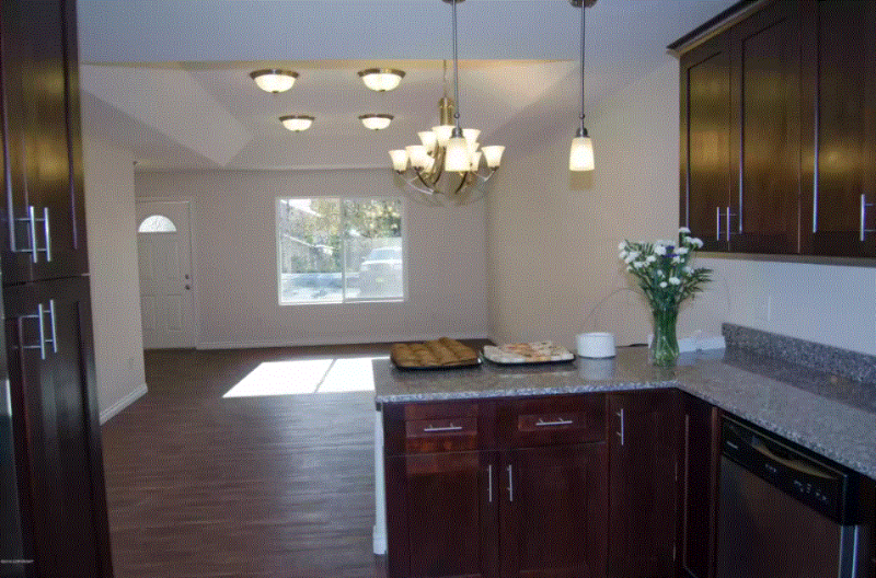 1551 N Tinitun Cir - Photo 3 of 15