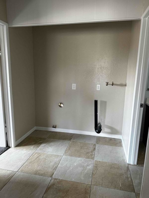 9545 Olive St - Photo 3 of 9