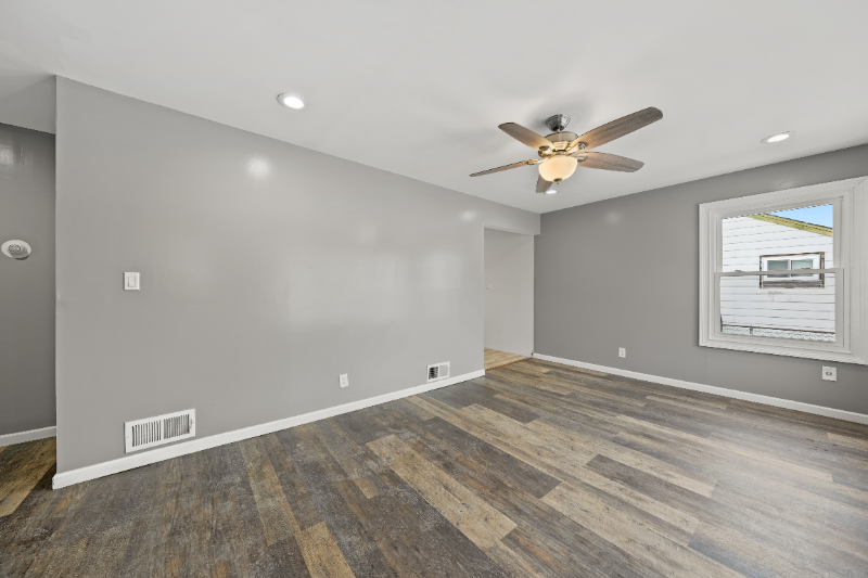 39 Penndale Dr - Photo 2 of 25