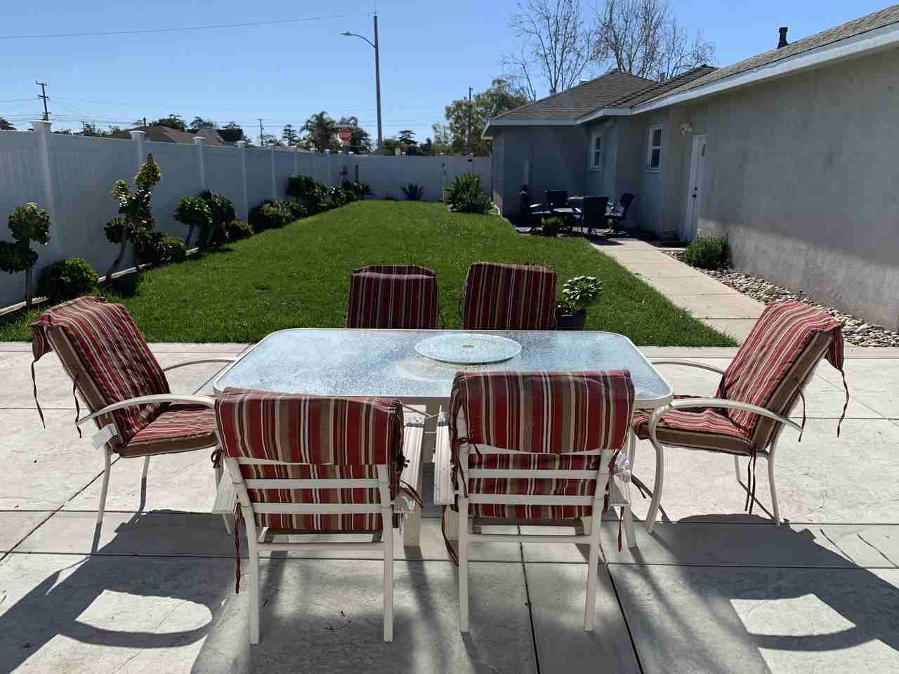 705 W Roderick Ave - Photo 2 of 7