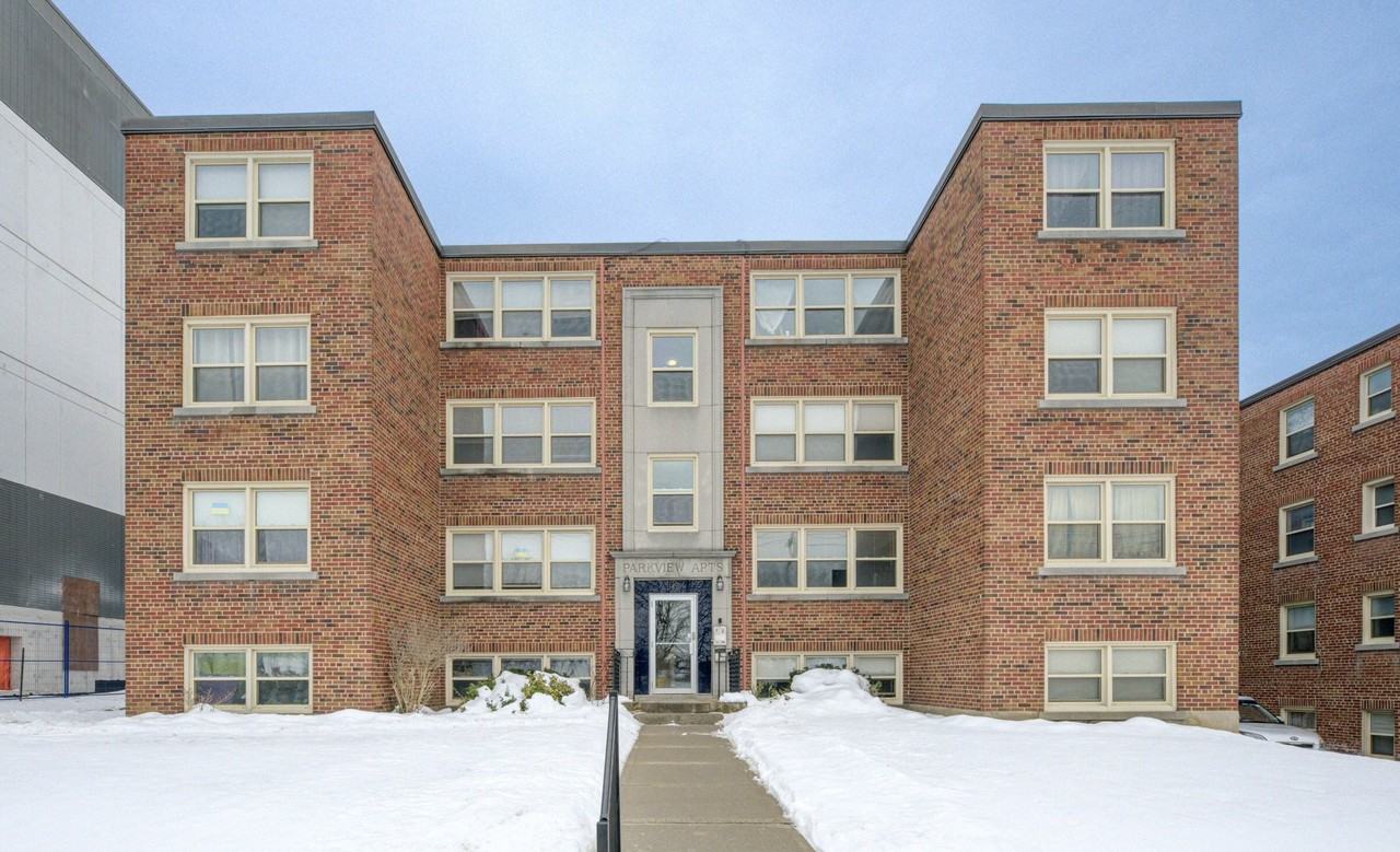 Borden Apartments 149 141149 Borden Ave N, Kitchener, ON N2H 3J5