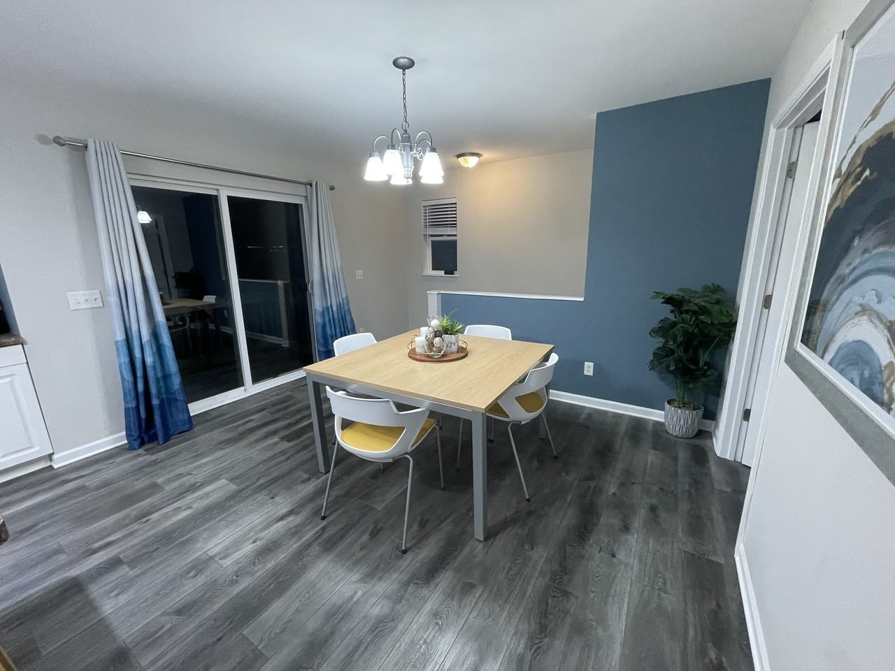 3576 Ridgeway Ave, Madison, WI 53704 3 Bedroom Apartment for 2,095