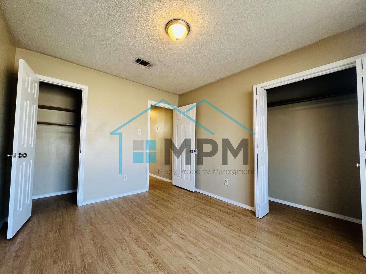 144 Jennifer Ln #14 - Photo 4 of 9