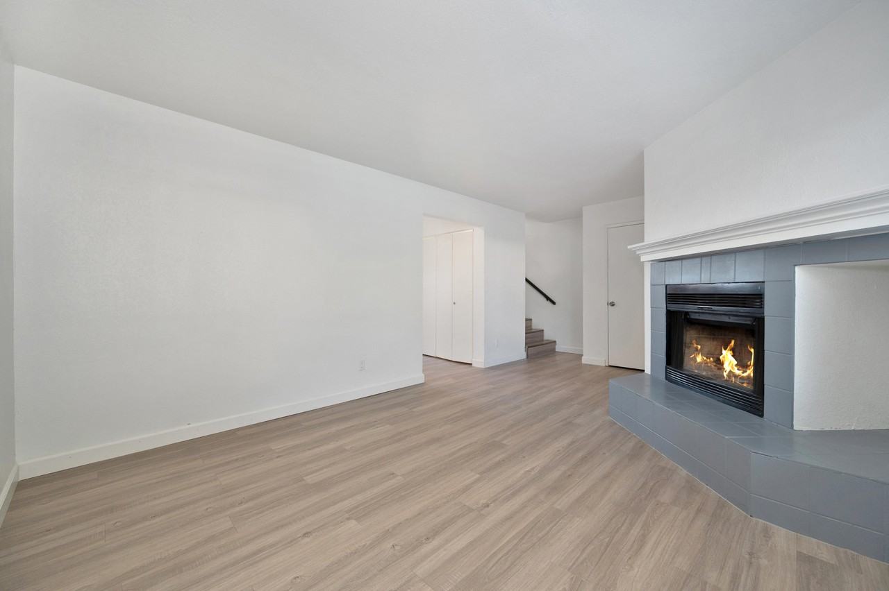 Townhomes at 201 - Photo 6 of 40