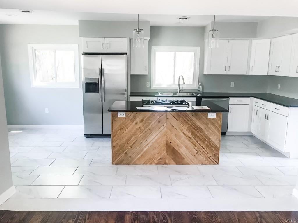 90 Lyndon Rd - Photo 3 of 17