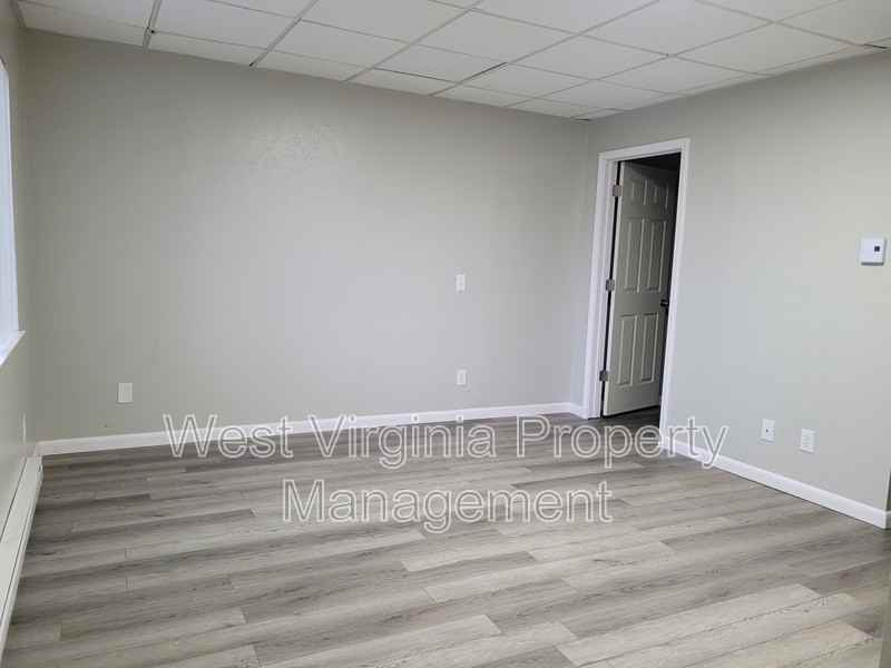 9 Cherrywood Ter - Photo 3 of 11