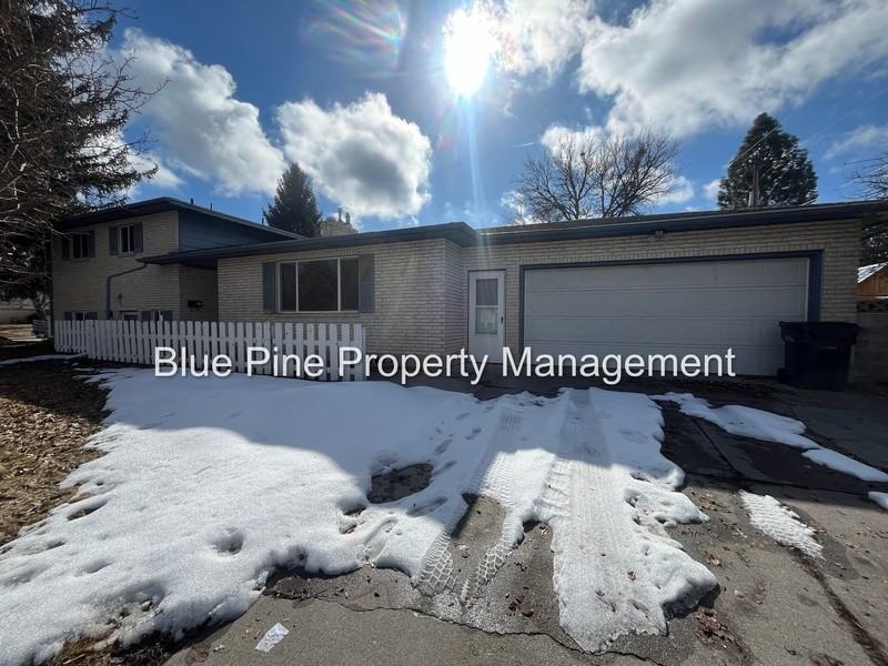 1570 12th St - Photo 2 of 28