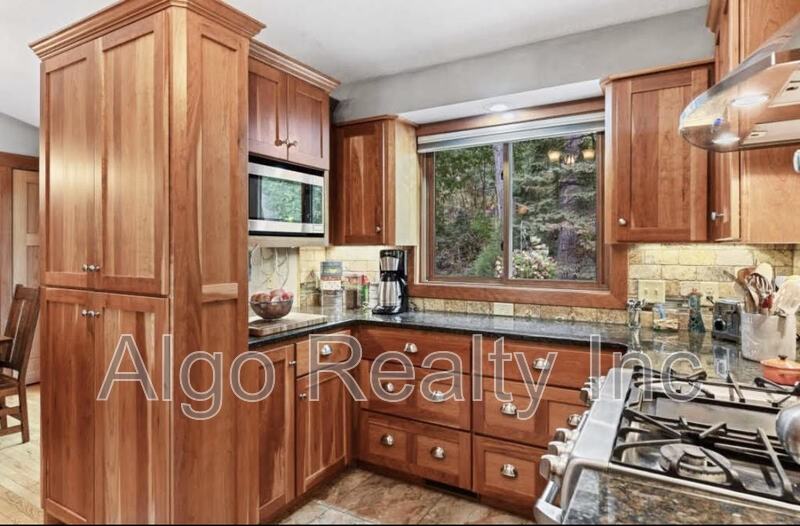 6471 Bay Dr - Photo 5 of 34