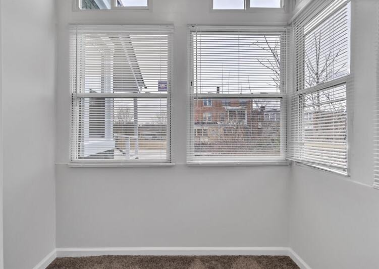 810 Brooks Ln - Photo 6 of 19