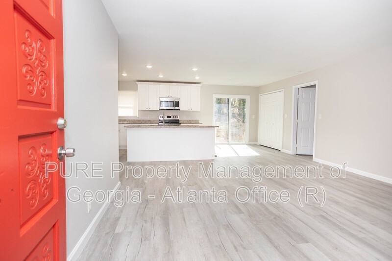 2822 Darrah Dr Sw - Photo 2 of 20