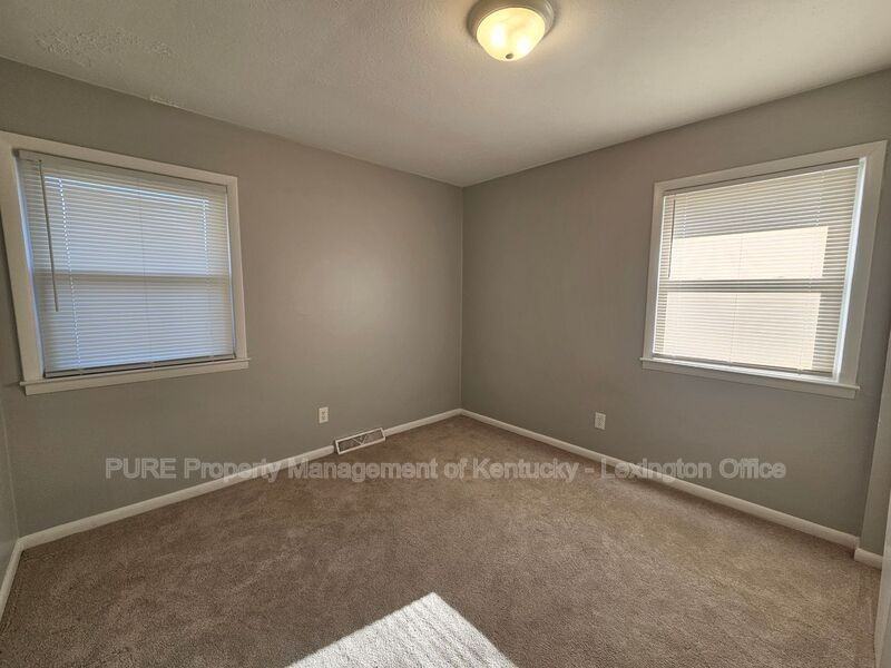 3510 Lansdowne Dr #A - Photo 4 of 16