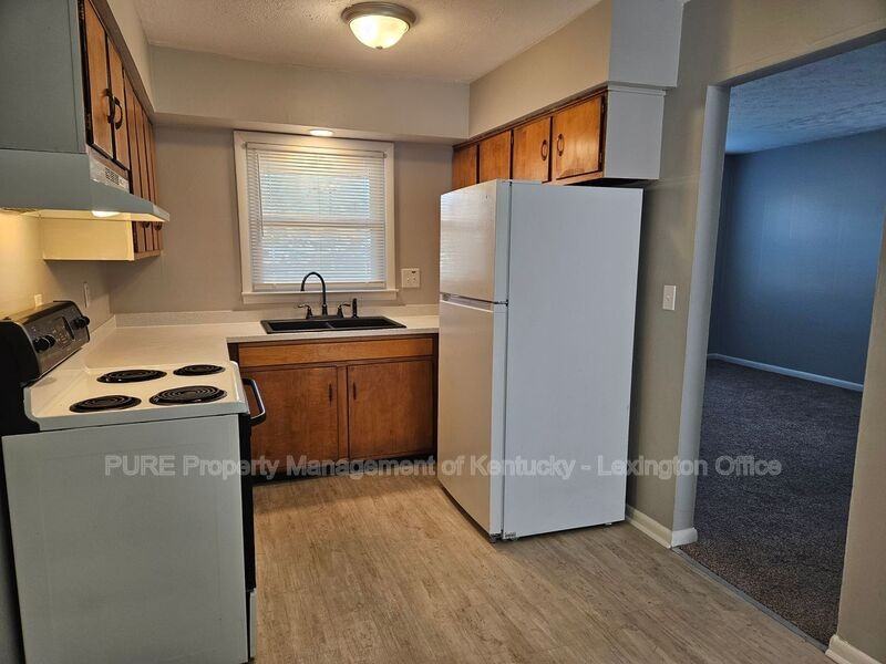 3510 Lansdowne Dr #A - Photo 5 of 16