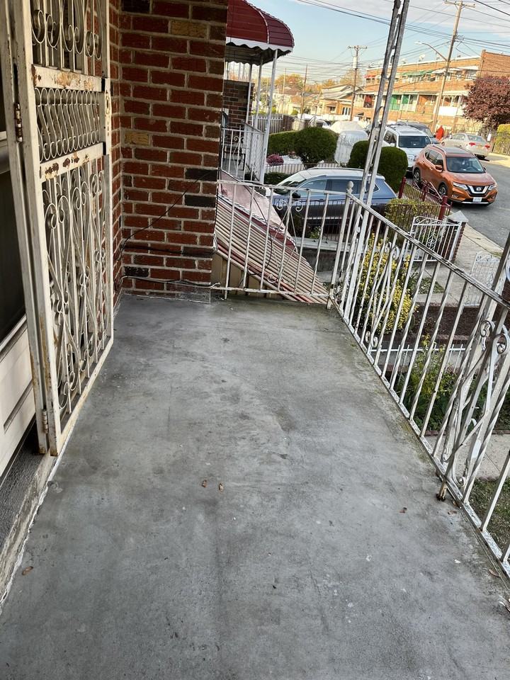 4029 Wilder Avenue - Photo 2 of 8